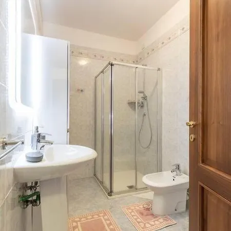 Residenza Sirtori Free Parking Apartmán *